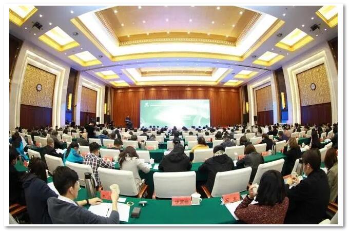 内蒙古科协2021年全区学会工作会议 暨“科创中国”工作推进会在呼和浩特召开
